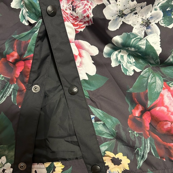 Nike Women’s Athletic Pant, new without tags 2XL - Picture 4 of 4